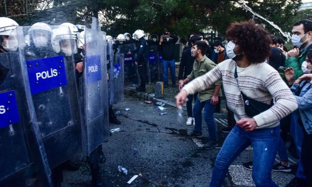 Τουρκία: 159 φοιτητές συνελήφθησαν επειδή διαδήλωναν στο Πανεπιστήμιο του Βοσπόρου